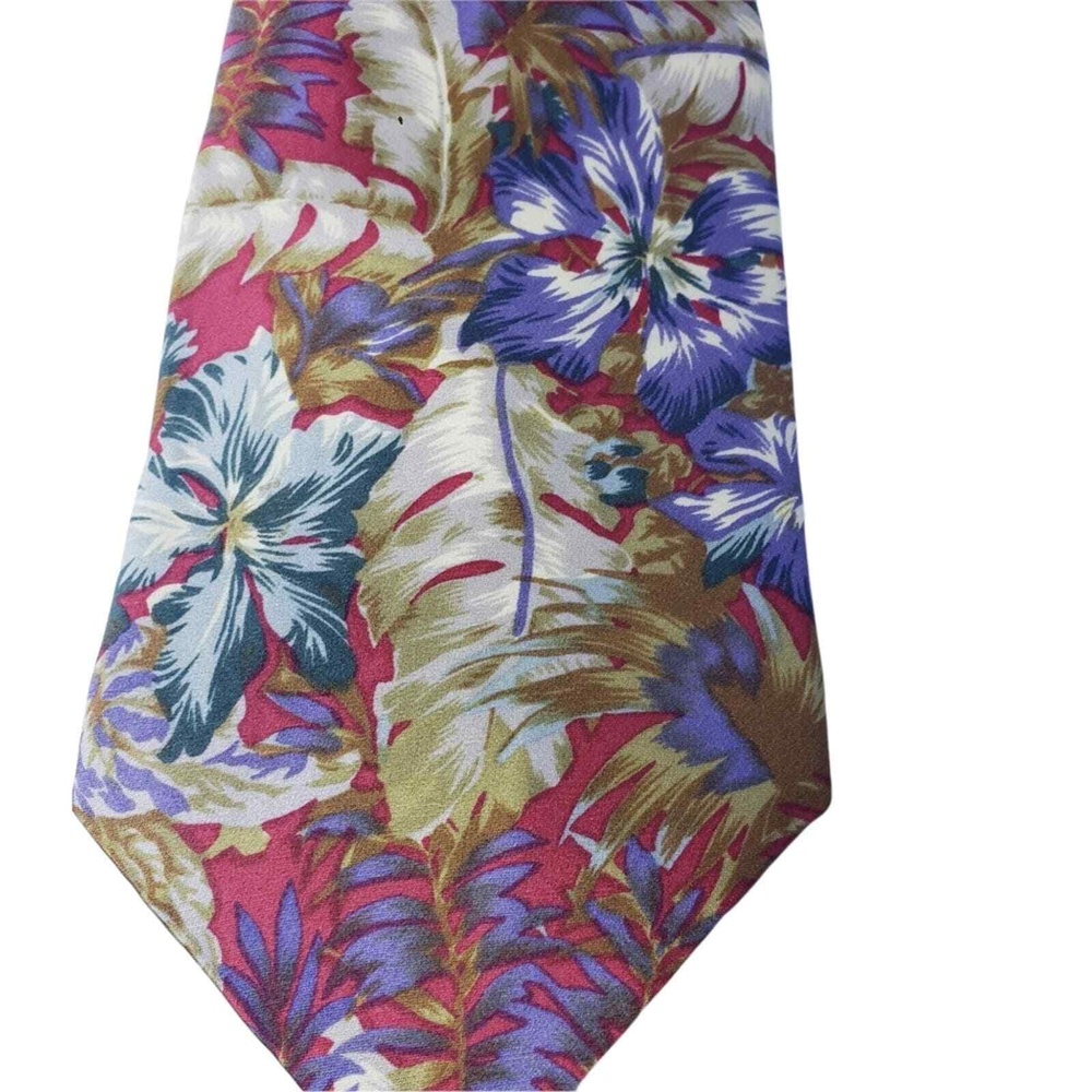 Aquascutum London 100% Silk Floral Pattern Tie Hand Finished